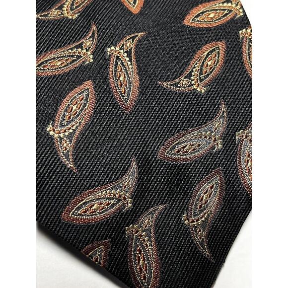 Burberry EUC 100% Silk Black with Burgundy Pattern Tie 54" x 3.5" VTG - Picture 2 of 6